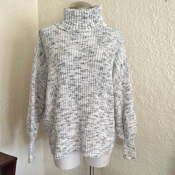 Aerie Offline Chillside Oversized Marl White Light Blue Black Turtleneck Sweater - Picture 5 of 11